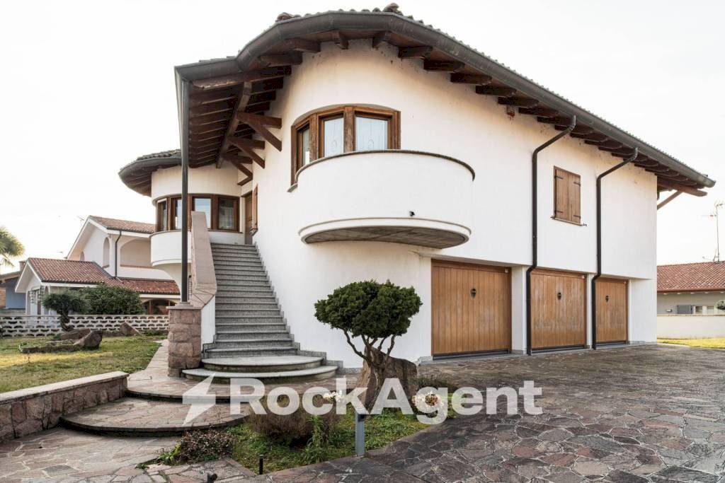 Facciata - Villa via Don Minzoni, 8, Mede - foto 2