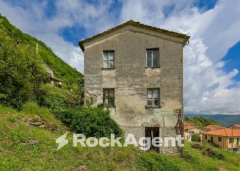 Facciata - Rustico via Oneto, San Colombano Certenoli - foto 2