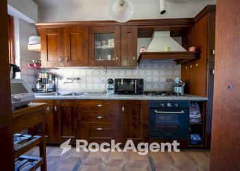 Cucina - Villa via Elio De Cupis, Sassari - foto 12