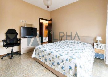 Camera da letto - Quadrilocale via Elisabetta Sirani, Rimini - foto 9