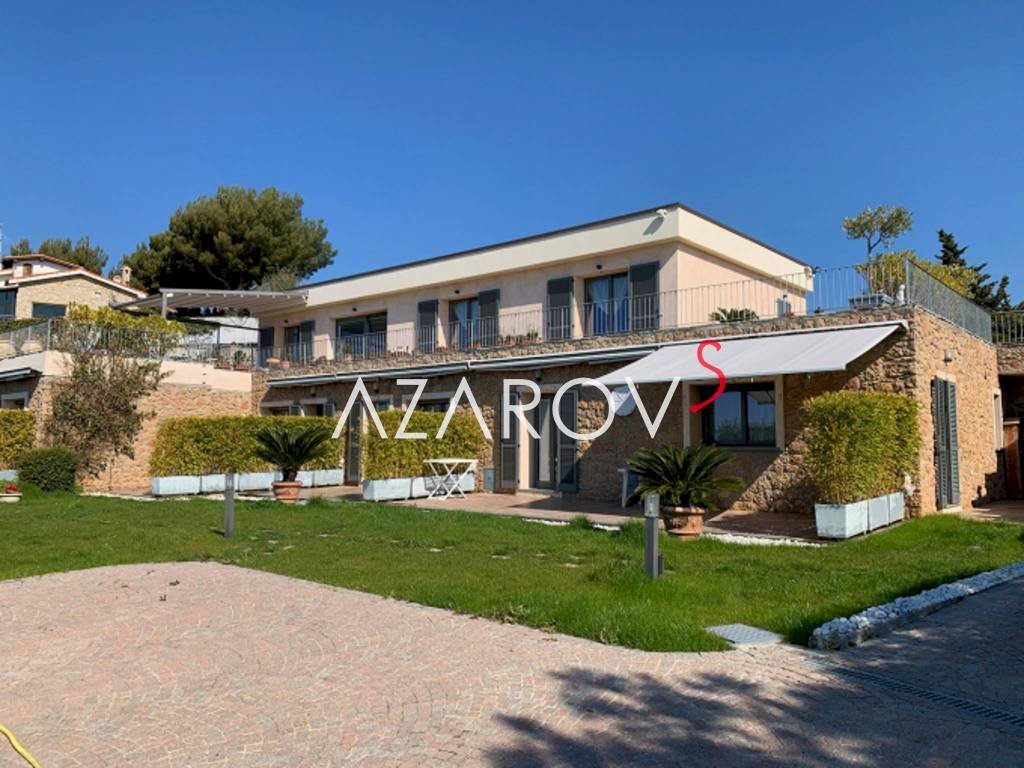 Facciata - Villa via Coggiola, 12, Bordighera - photo 2