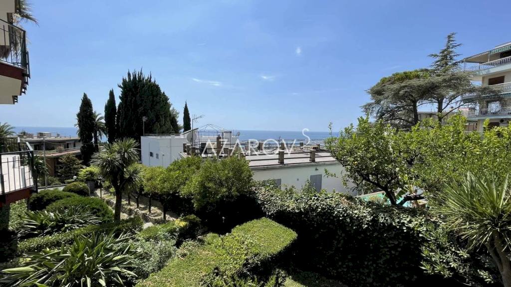 Vista - Quadrilocale via Asplanato Siccardi, 14, Sanremo - foto 1