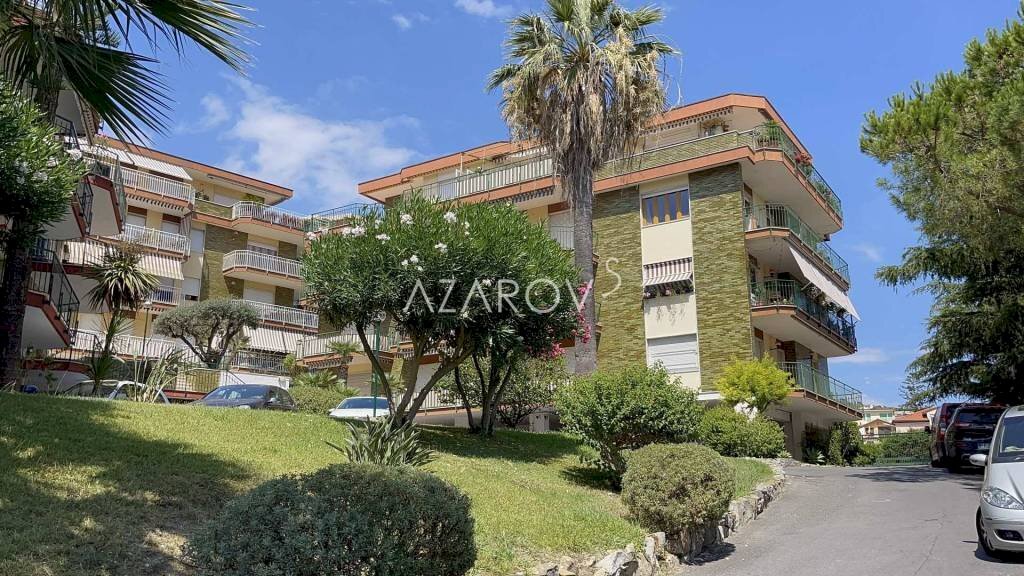 Facciata - Quadrilocale via Asplanato Siccardi, 14, Sanremo - foto 3