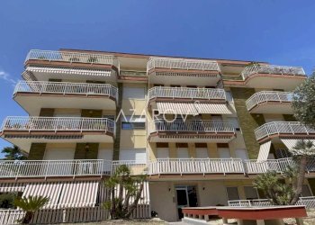 Facciata - Quadrilocale via Asplanato Siccardi, 14, Sanremo - foto 2