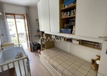 Camera da letto - Quadrilocale via Asplanato Siccardi, 14, Sanremo - foto 6