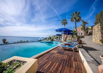 Piscina - Villa strada Noci, 56, Ospedaletti - foto 19