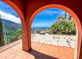 Balcone - Villa a Schiera vicolo B. Leone, 8, Seborga - foto 1