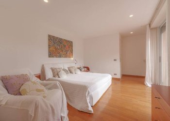 Camera da letto - Apartment corso Vittorio Emanuele, 236, Camporosso - photo 19