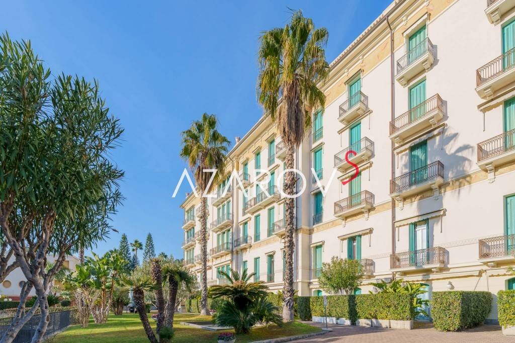 Facciata - Two-room apartment via Romana, 98, Bordighera - photo 1