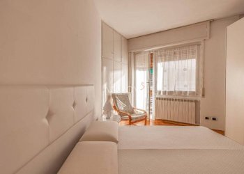 Camera da letto - Appartamento strada Privata Serenella, 4, Sanremo - foto 5