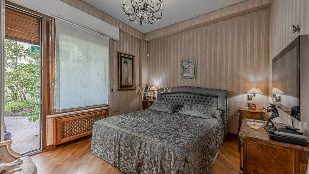 Camera da letto - Trilocale strada Solaro, 14, Sanremo - foto 2