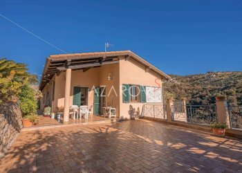 Facciata - Villa via degli Inglesi, 122, Bordighera - foto 19