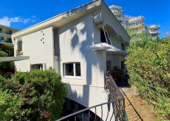Facciata - Villa Lungomare Imperatrice, 116, Sanremo - foto 3