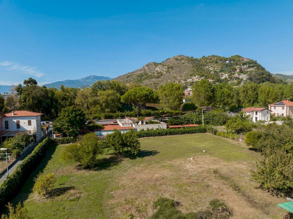 Vista - Terreno edificabile via Marco Celio Rufo, 18A, Ventimiglia - foto 1