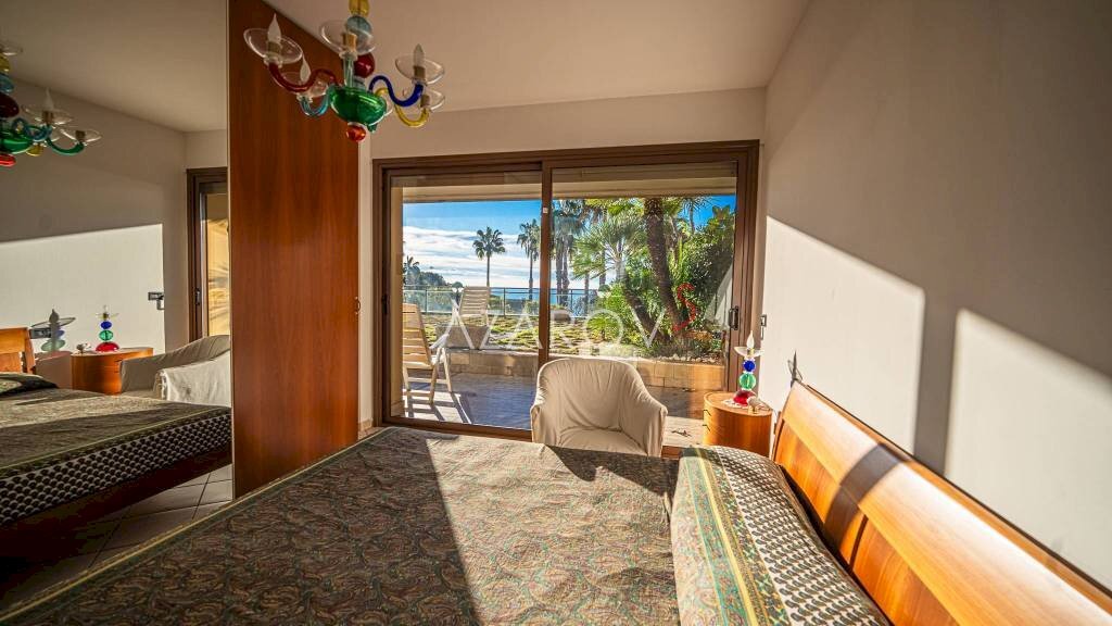 Camera da letto - Trilocale via Padre Semeria, Sanremo - foto 2