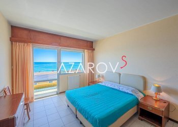Camera da letto - Appartamento strada Privata Barabino, 21, Sanremo - foto 3