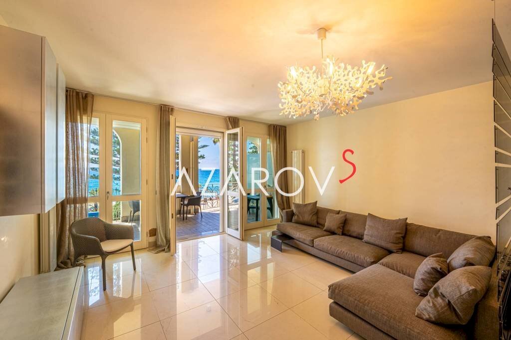 Salone - Appartamento via Sant'Ampelio, 10, Bordighera - foto 2