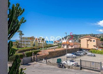 Vista - Quadrilocale strada Privata Barabino, 21, Sanremo - foto 1