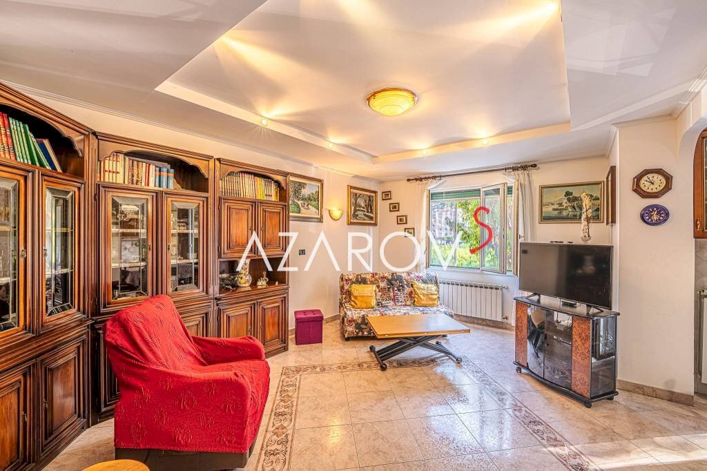 Salone - Four-room apartment via Giovanni Trossarelli, 12B, Ventimiglia - photo 2