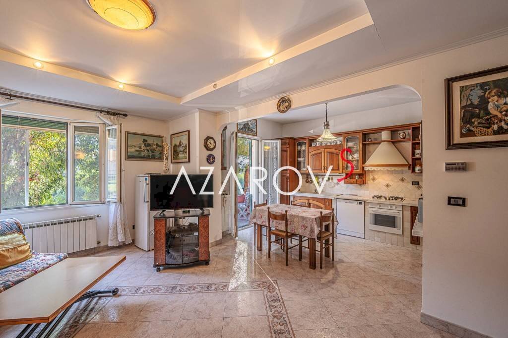 Salone - Four-room apartment via Giovanni Trossarelli, 12B, Ventimiglia - photo 3