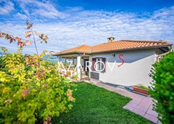 Giardino - Villa strada Maciurina, 13, Vallebona - photo 1