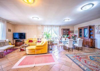 Salone - Villa strada Maciurina, 13, Vallebona - photo 13