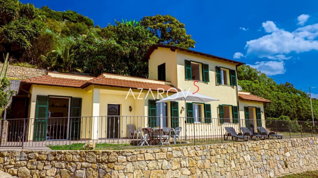 Facciata - Villa corso Guglielmo Marconi, 230, Sanremo - foto 1
