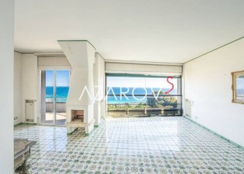 Interno non residenziale - Quadrilocale via Padre Semeria, 228, Sanremo - foto 9