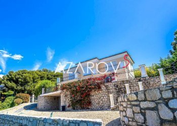 Facciata - Villa via San Sebastiano, 45, Bordighera - foto 2