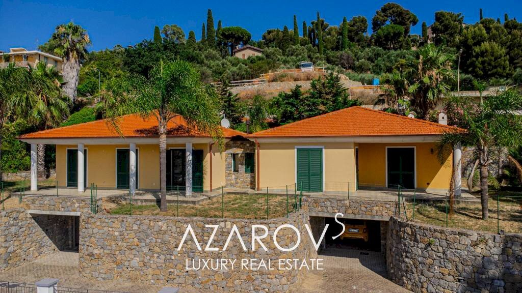 Facciata - Villa via Coggiola, 60, Bordighera - foto 2