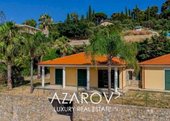 Facciata - Villa via Coggiola, 60, Bordighera - foto 4