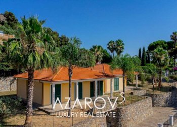 Facciata - Villa via Coggiola, 60, Bordighera - foto 5