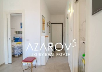 Corridoio - Three-room apartment strada Valle, Sanremo - photo 26