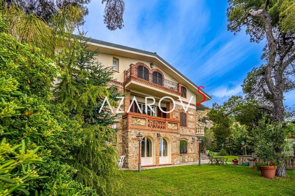 Facciata - Villa strada Capo Nero, 62, Sanremo - foto 1