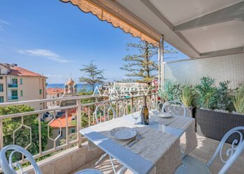 Terrazzo - Attico via Privata Fratelli Asquasciati, 7, Sanremo - foto 1