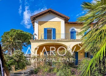 Facciata - Villa viale Roma, 10, Santa Marinella - foto 18