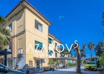 Facciata - Hotel viale Amerigo Vespucci, 59, Massa - photo 2