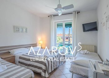 Camera da letto - Hotel viale Amerigo Vespucci, 59, Massa - foto 10