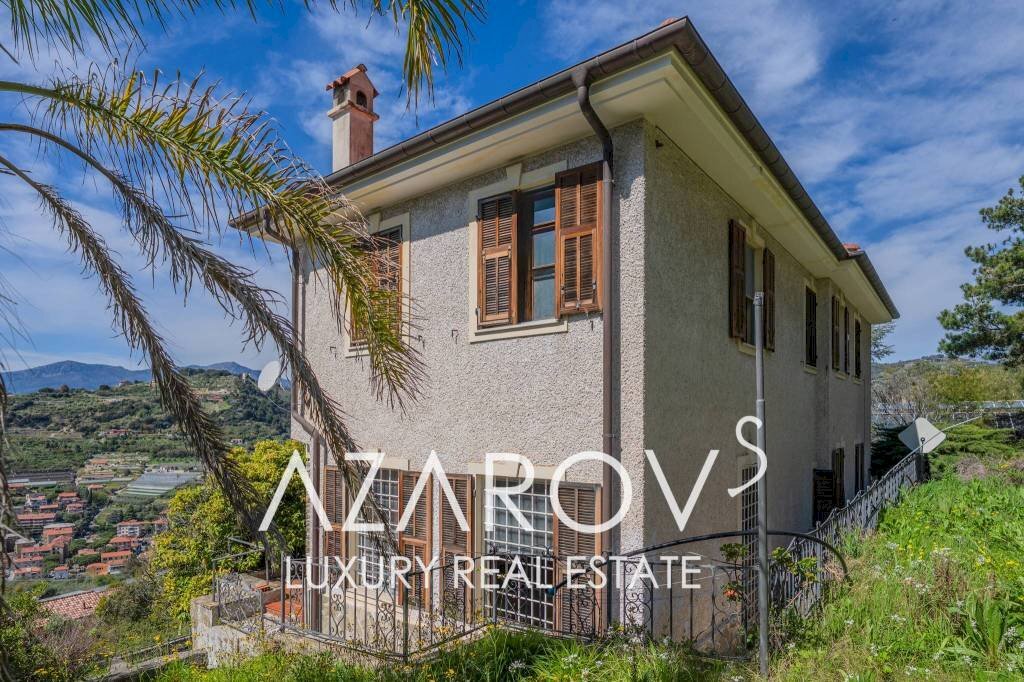 Facciata - Villa via Generale Vincenzo Rossi, 10, Bordighera - foto 2