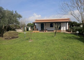 Giardino - Villa via Campo la Mola, 38, San Felice Circeo - foto 1