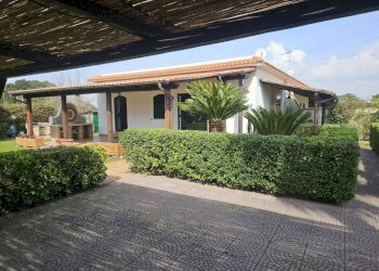 Facciata - Villa via Campo la Mola, 38, San Felice Circeo - foto 2