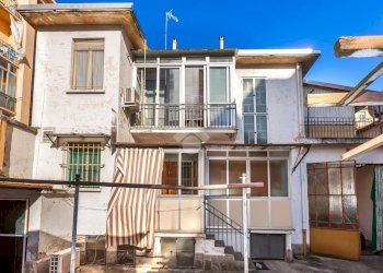 Stable - Palace Via Borgomanero, Torino (neighborhood Parella) - photo 13