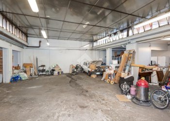 Stable - Palace Via Borgomanero, Torino (neighborhood Parella) - photo 46