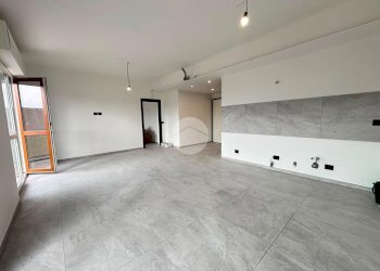Quadrilocale Via Borgo Ticino, Torino (zona Rebaudengo) - foto 5