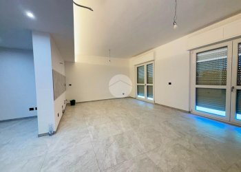 Quadrilocale Via Borgo Ticino, Torino (zona Rebaudengo) - foto 4