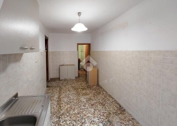 Trilocale Via al Garbo, Genova (zona Rivarolo) - foto 3