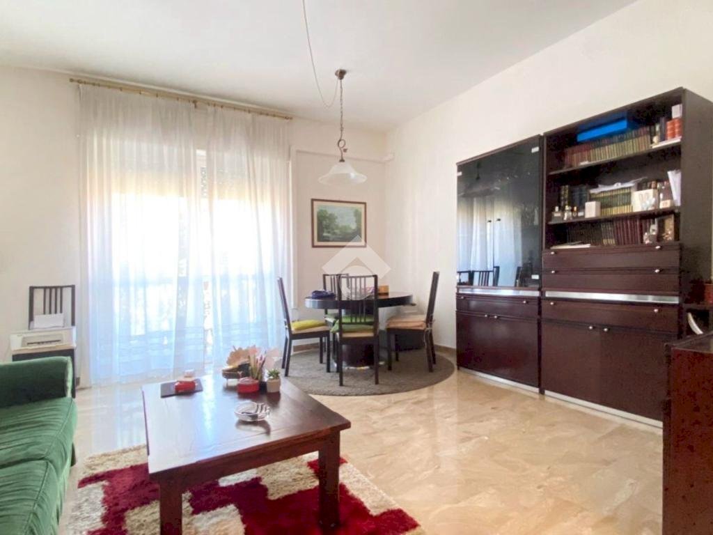 Three-room apartment Via Monte Cassino, Baranzate - photo 2