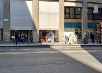Negozio Via G. Marconi, Bologna (zona Centro Storico) - foto 7