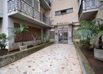 DSC_0048.JPG - Appartamento Via Antonino Siligato 2, Messina (zona Gazzi) - foto 18