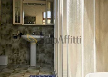 bagno con box doccia - Trilocale via Papa Giovanni XXIII, Forlimpopoli - foto 24